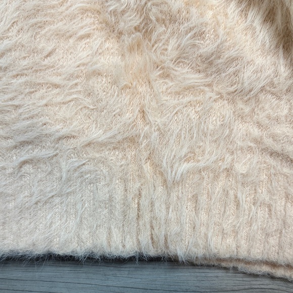 EUC Future Collective Bodycon Cream Fuzzy Sweater, XL - Picture 9 of 9